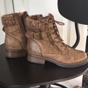 Brown American Eagle Combat Boots